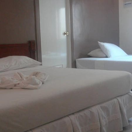 Balibago Villa Hotel Angeles Exteriör bild